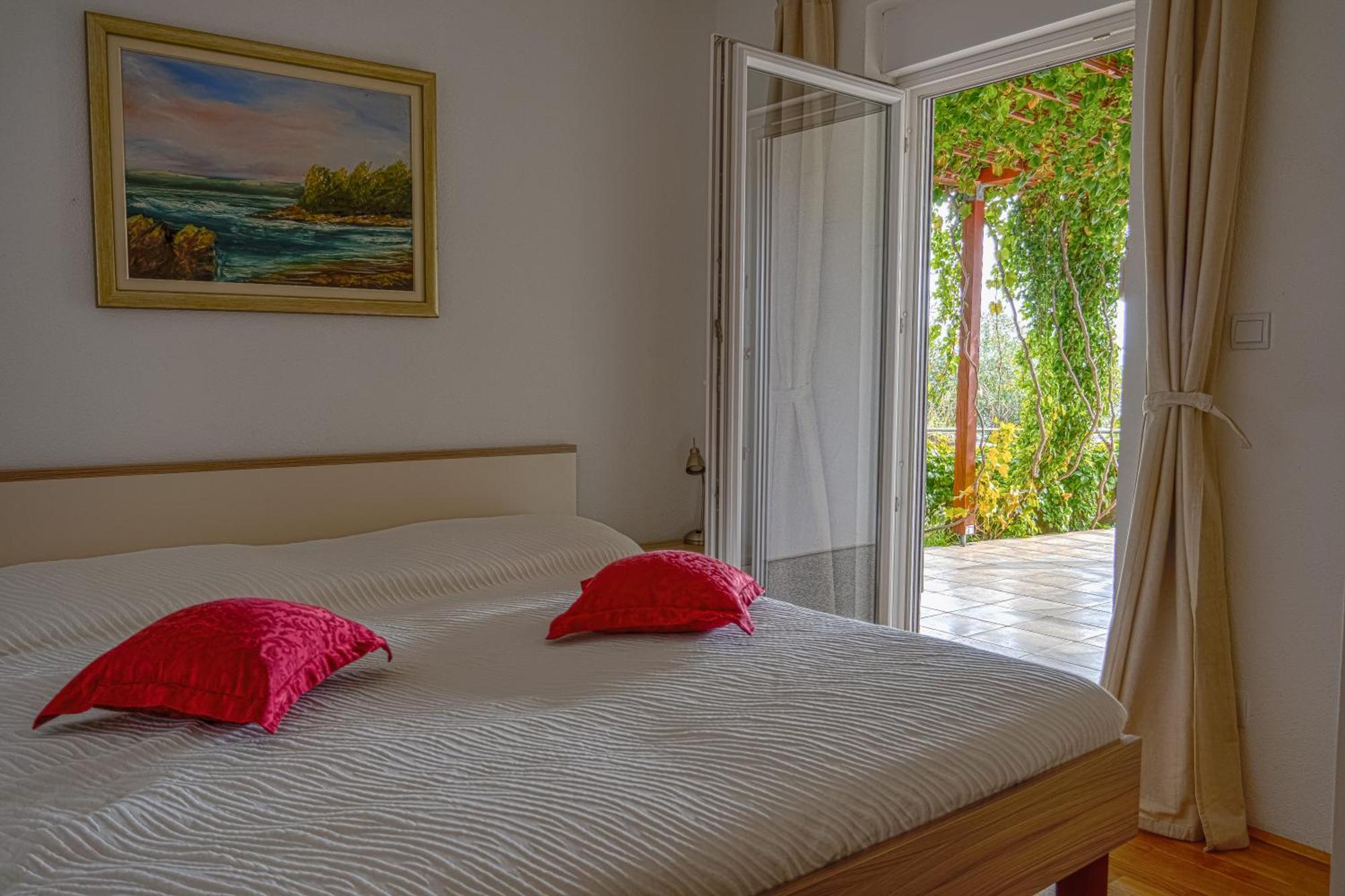 Apartments Sara & Nina Omiš Exteriér fotografie