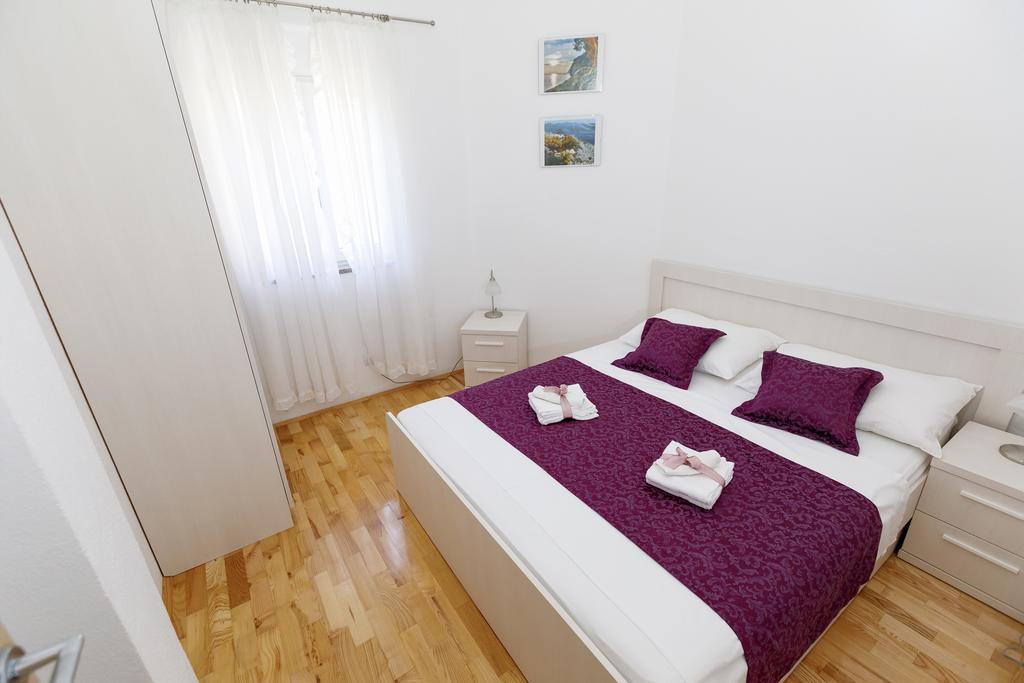 Apartments Sara & Nina Omiš Exteriér fotografie